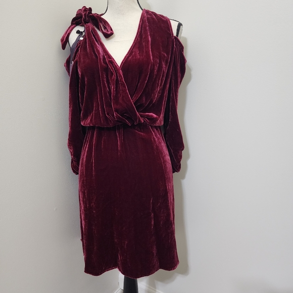 HALE BOB Silk Velvet Cold Shoulder Blouson Dress Tie Shoulder L‎ Cranberry NWT - Picture 2 of 16